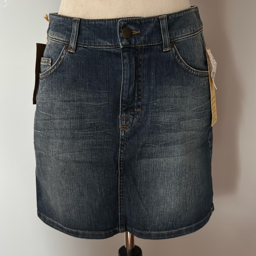 H&M women’s denim mini skirt sizei skirt size 6